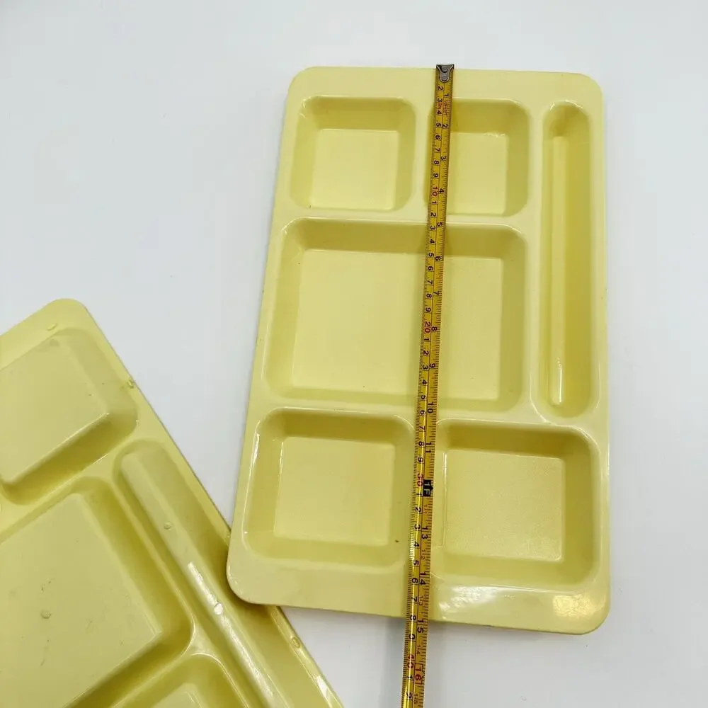 Cambro Plastic Yellow Food Trays 1596PW 6 Compartment Pair Camp Picnic Cafeteria